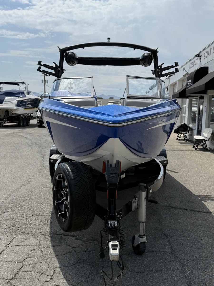 2018-tige-r23-141392-image6.webp