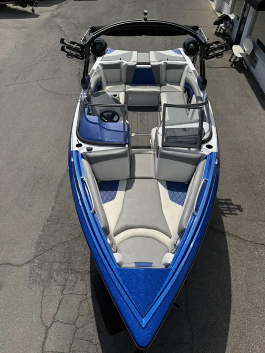 2018-tige-r23-141392-image7.webp