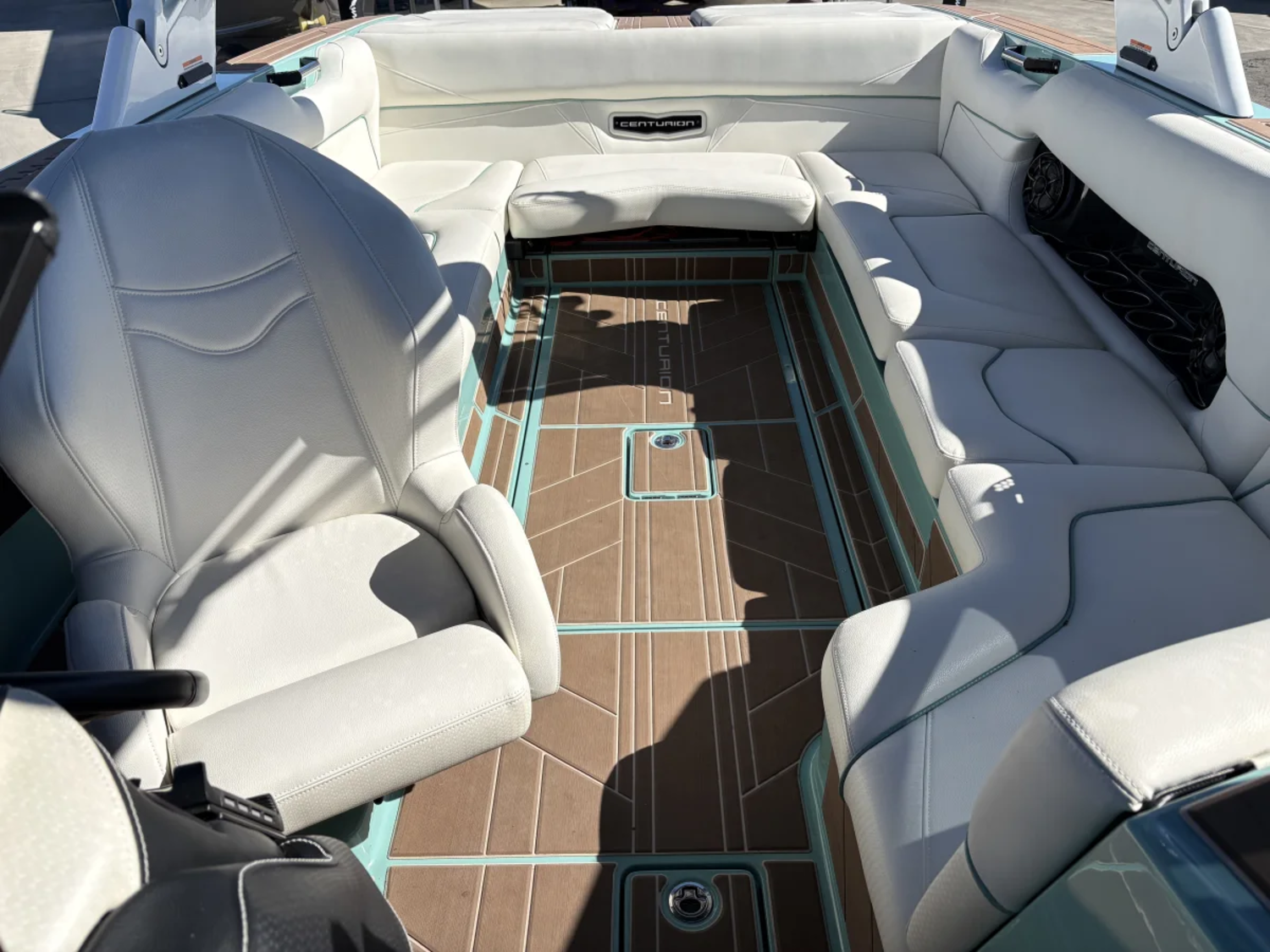 2022 CENTURION Vi24