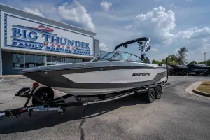 2024-mastercraft-xt25-141406-image0_014340.webp