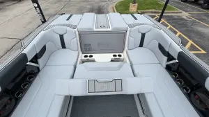 2024-mastercraft-xt25-141406-image16.webp