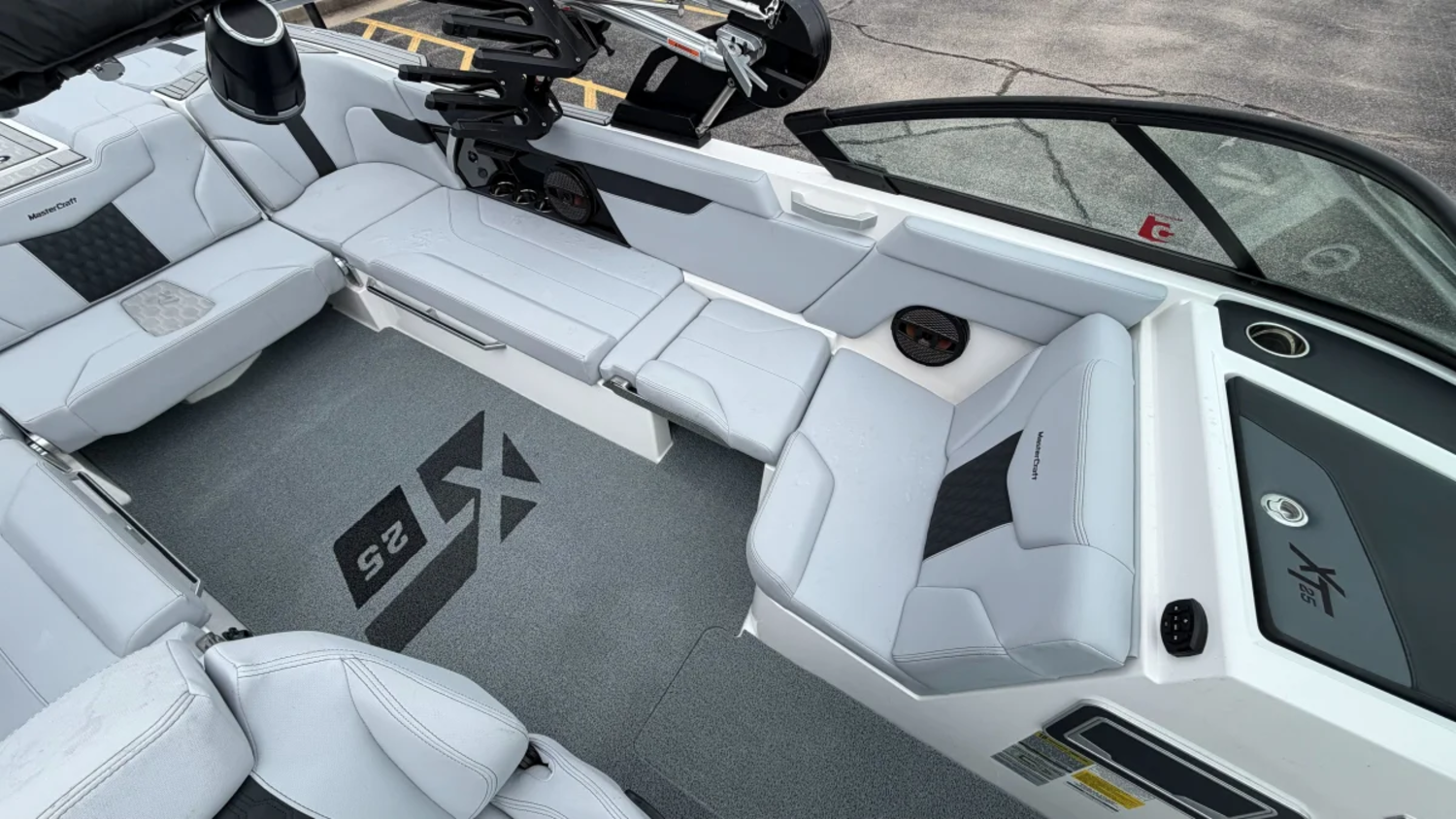 2024 MasterCraft XT25