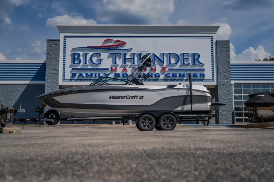 2024-mastercraft-xt25-141406-image1_014341.webp