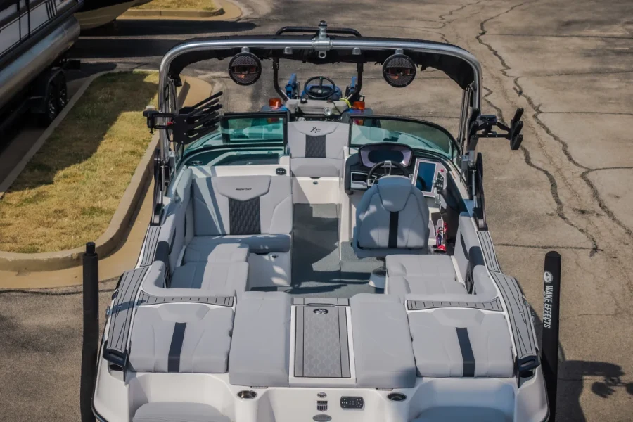 2024-mastercraft-xt25-141406-image24.webp