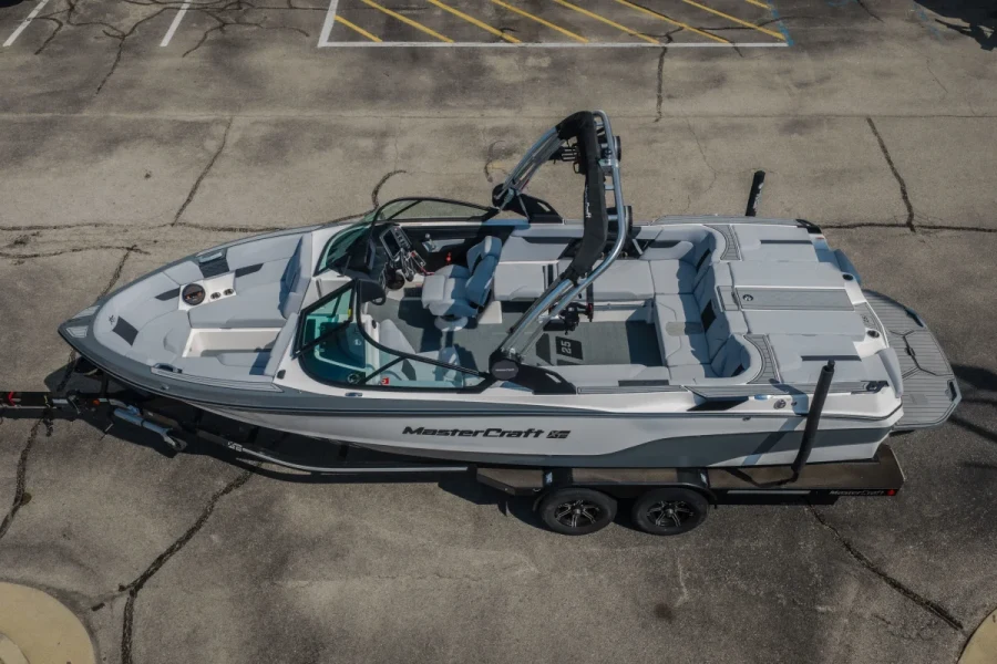 2024-mastercraft-xt25-141406-image28.webp
