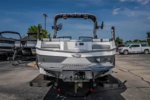 2024-mastercraft-xt25-141406-image5_014343.webp