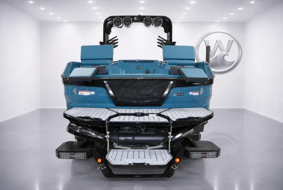 2025-mastercraft-x24-141408-image2.webp