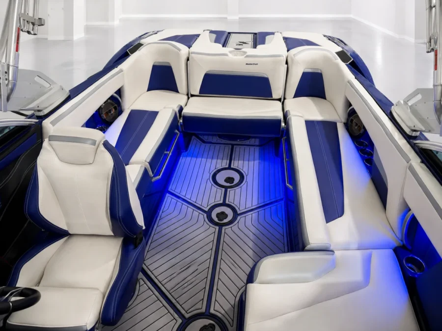 2018-mastercraft-x-star-141411-image13.webp