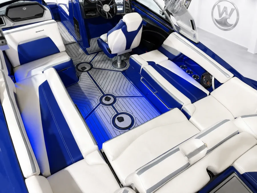 2018-mastercraft-x-star-141411-image8.webp