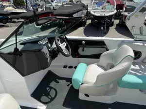 2018-mastercraft-nxt22-141413-image15.webp