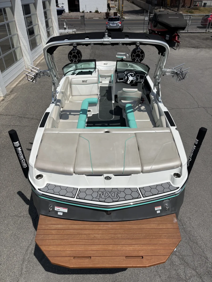 2018-mastercraft-nxt22-141413-image18.webp