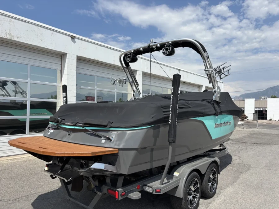 2018-mastercraft-nxt22-141413-image4.webp