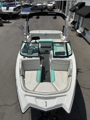 2018-mastercraft-nxt22-141413-image7.webp