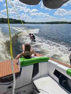 2016-nautique-g23-141422-image8.webp
