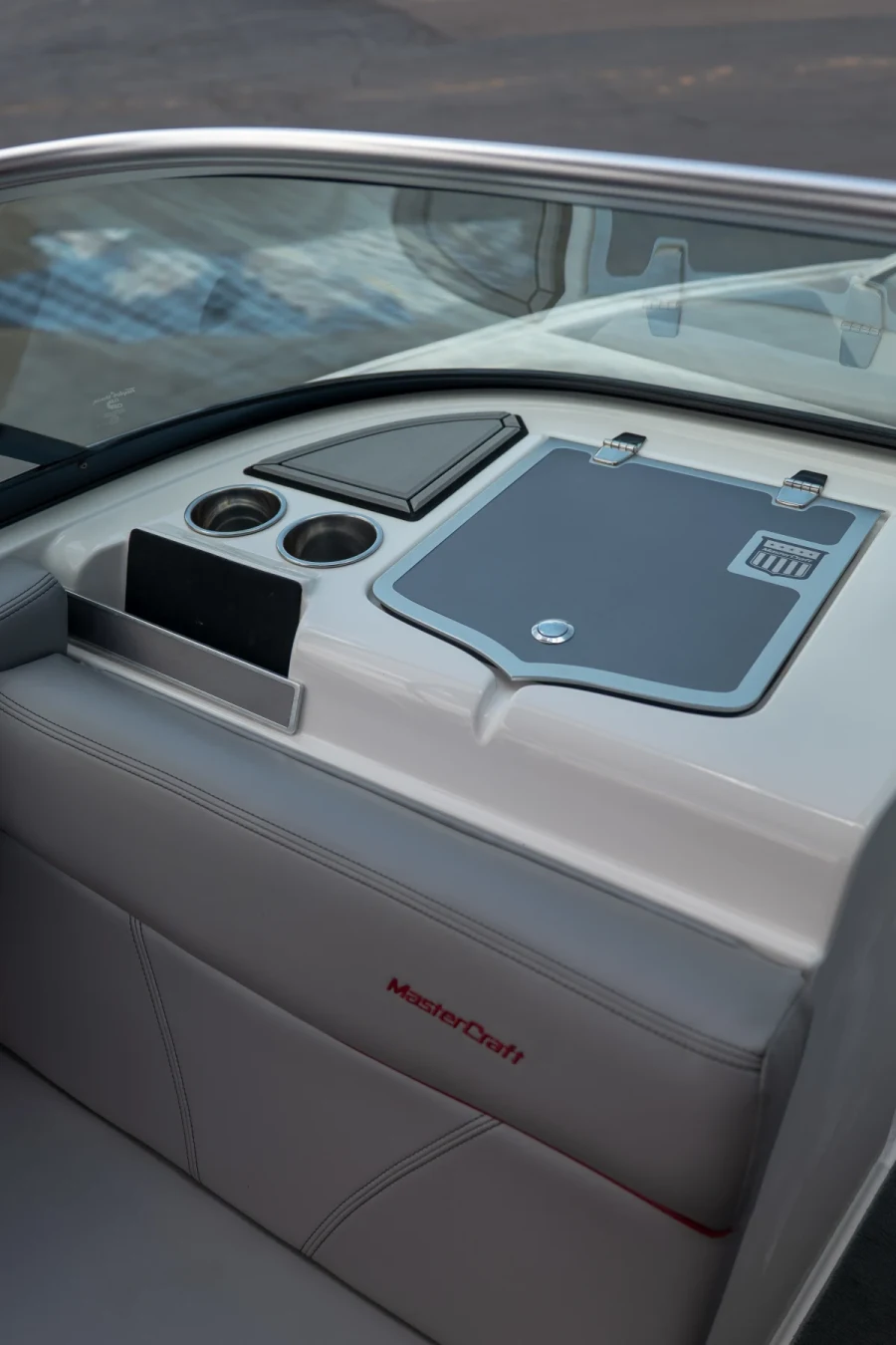 2021-mastercraft-xt21-141425-image13.webp