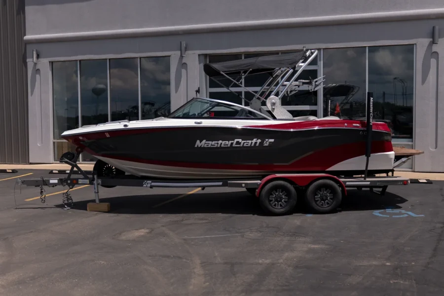 2021-mastercraft-xt21-141425-image4.webp