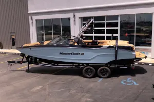 2025-mastercraft-xt24-141428-image1.webp