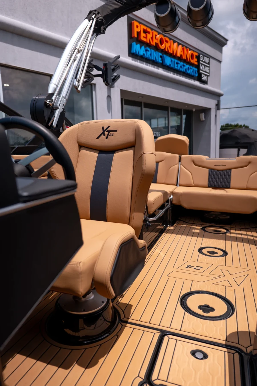 2025-mastercraft-xt24-141428-image14.webp