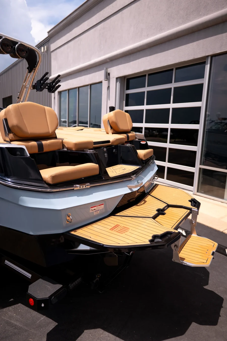 2025-mastercraft-xt24-141428-image3.webp