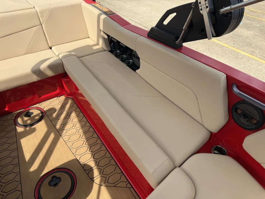 2023-mastercraft-nxt23-141444-image12