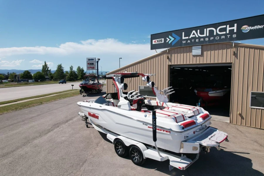 2024-malibu-wakesetter-24-mxz-141449-image2