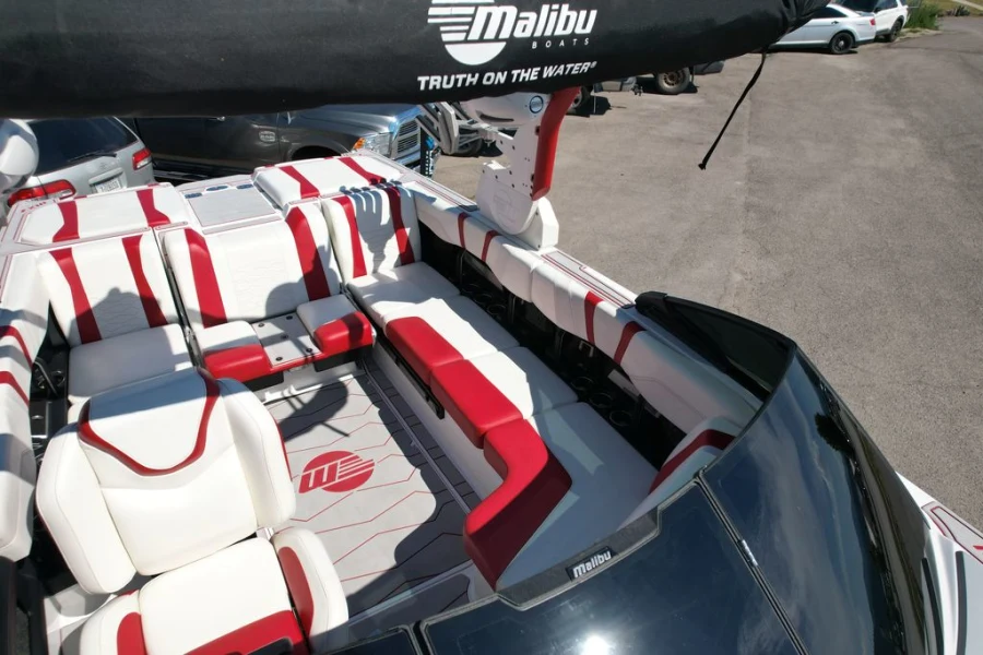 2024-malibu-wakesetter-24-mxz-141449-image8