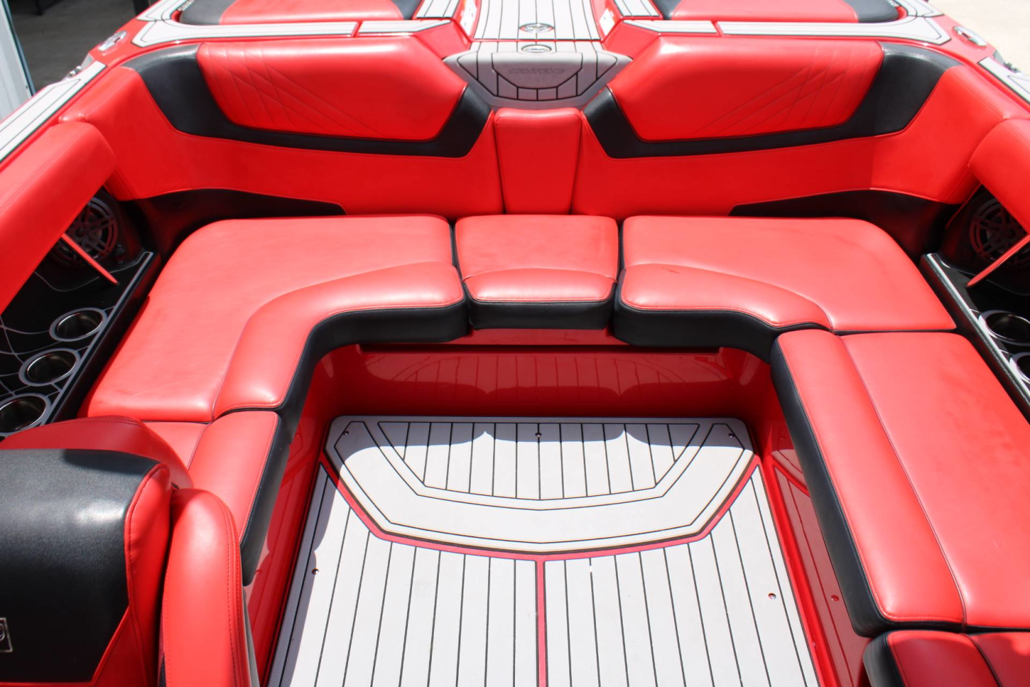 2021 Nautique GS22