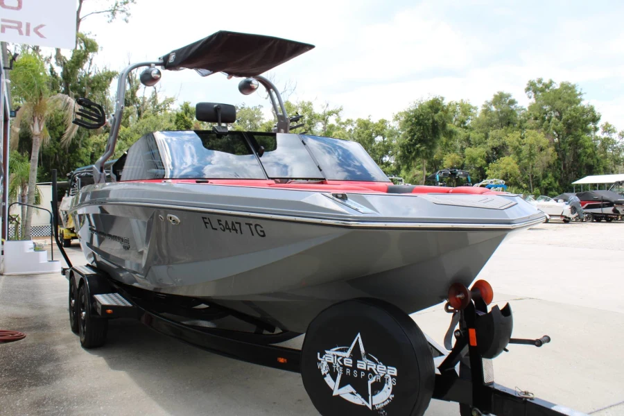 2021-nautique-gs22-141451-image4