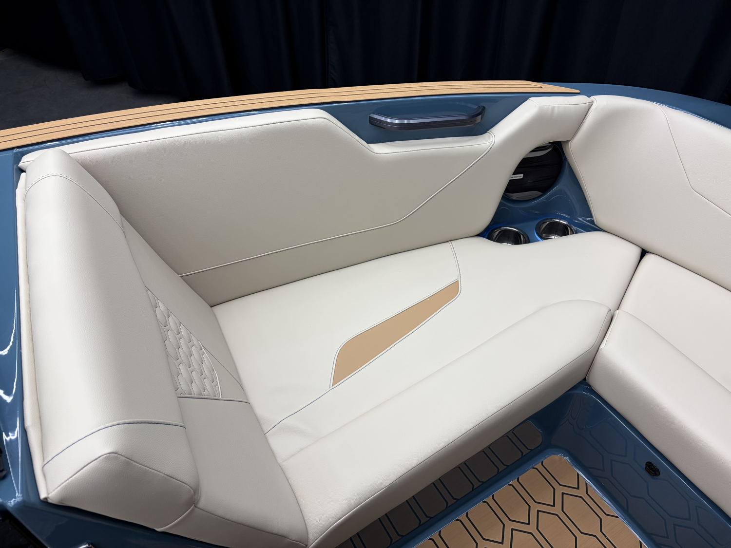 2027 MasterCraft NXT22