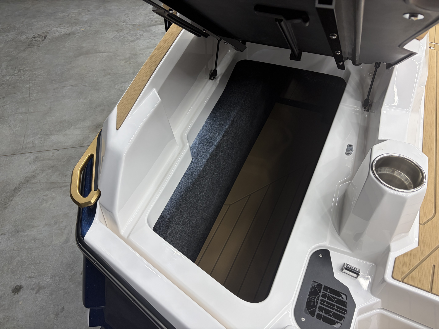 2027 MasterCraft X24