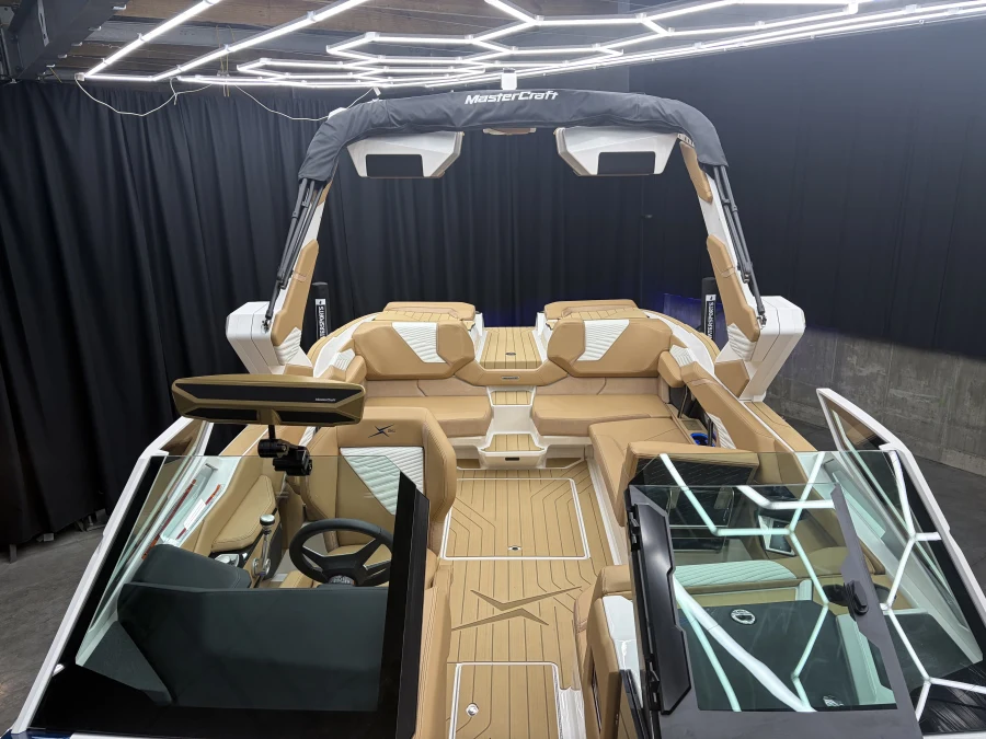 2027-mastercraft-x24-141458-image22