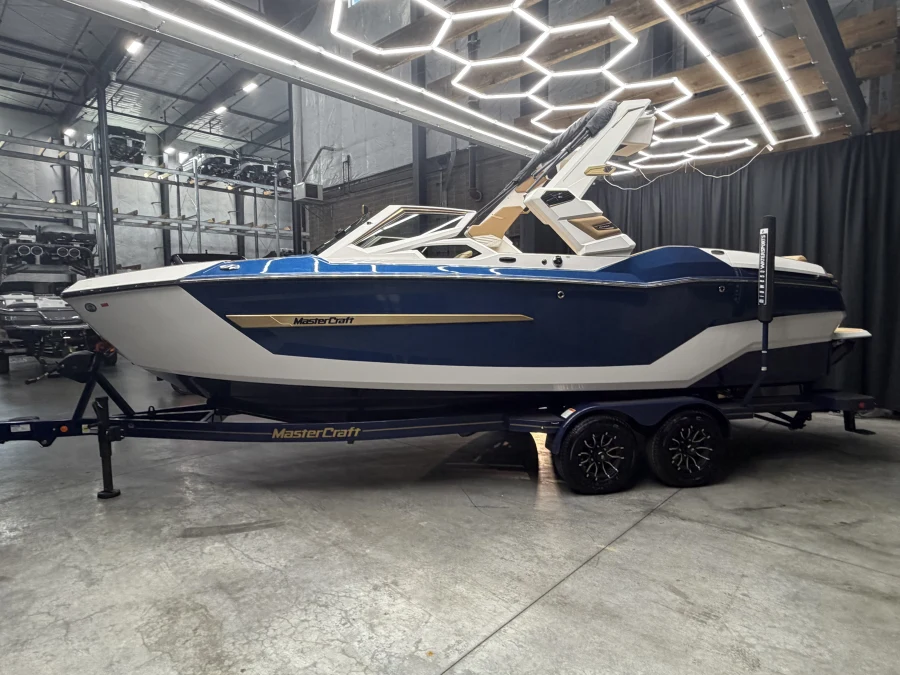 2027-mastercraft-x24-141458-image5