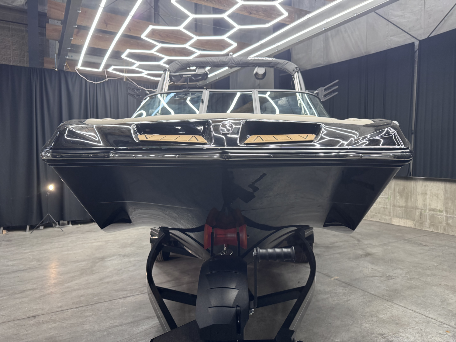 2027 MasterCraft XT22