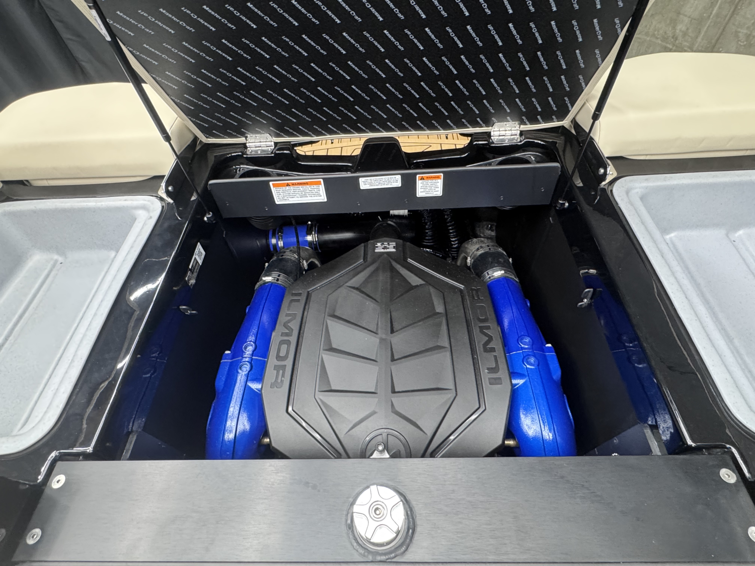 2027 MasterCraft XT22