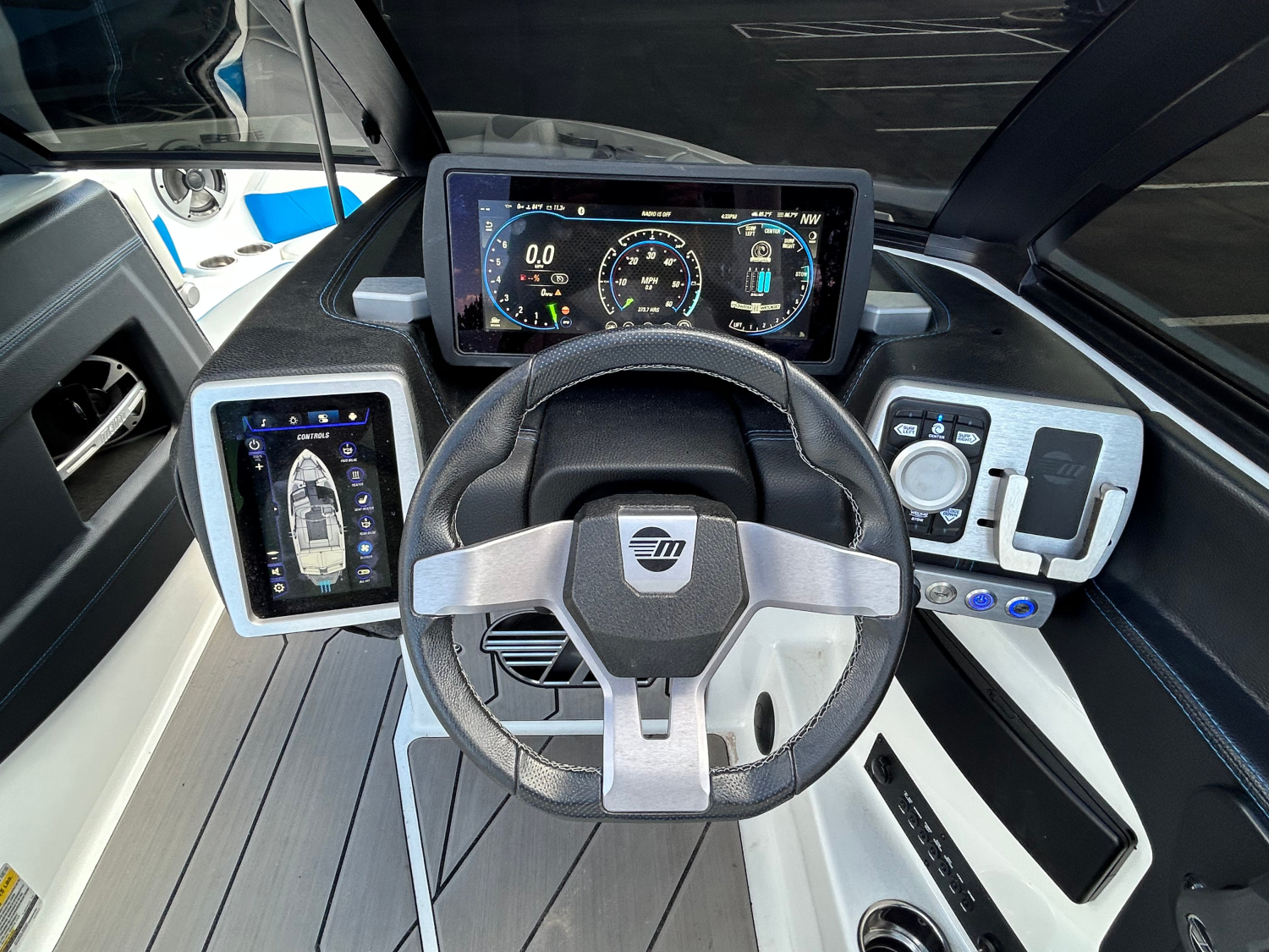 2020 Malibu Boats 23 LSV