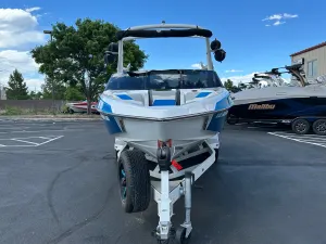 2020-malibu-wakesetter-23-lsv-141462-image2