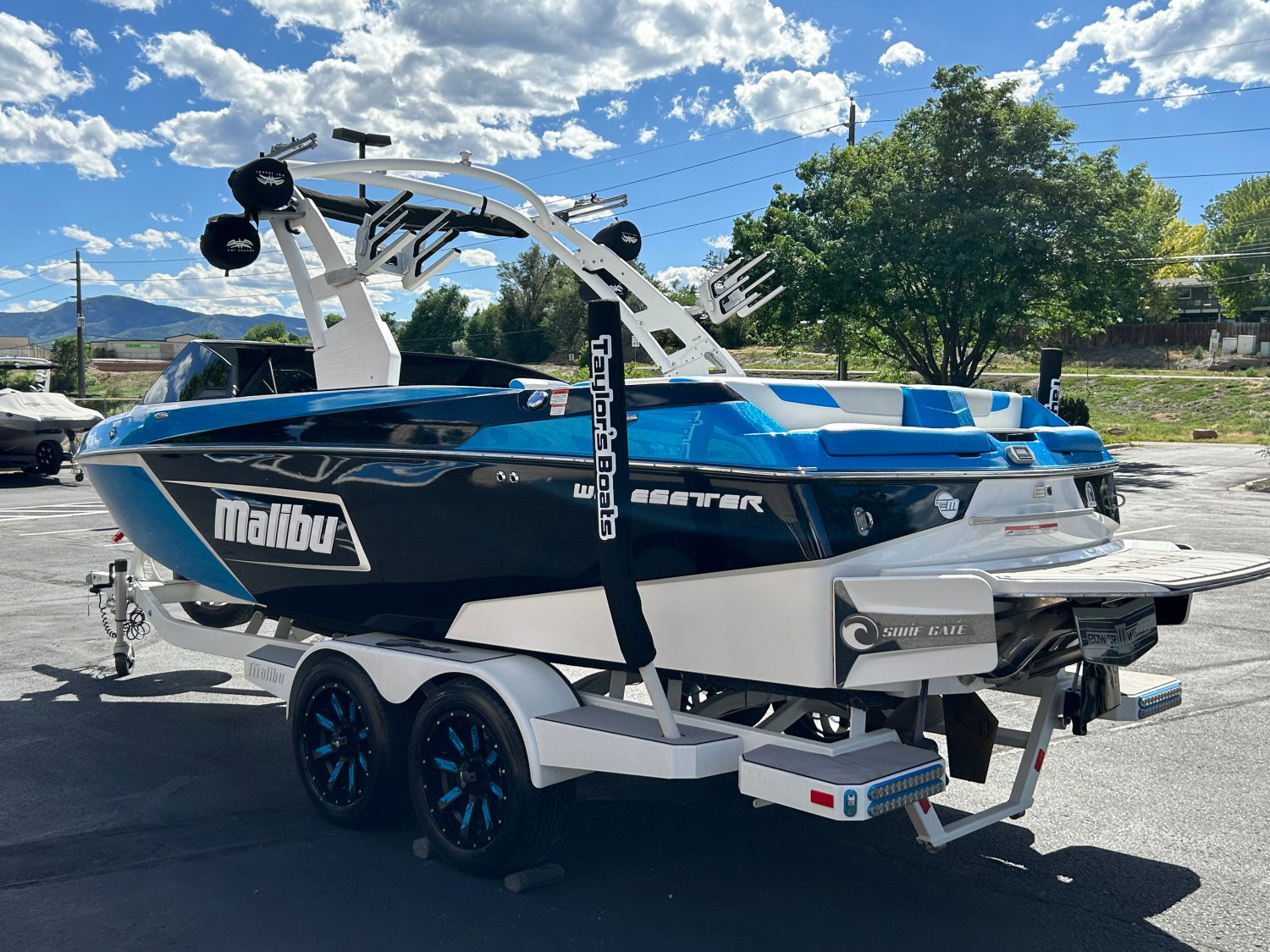 2020 Malibu Boats 23 LSV