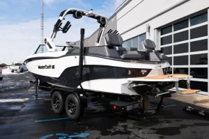 2026-mastercraft-xt24-141471-image1.webp