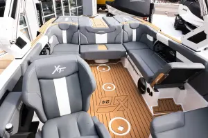 2026-mastercraft-xt24-141471-image6.webp