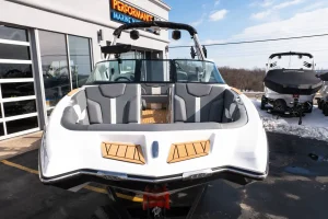2026-mastercraft-xt24-141471-image7.webp