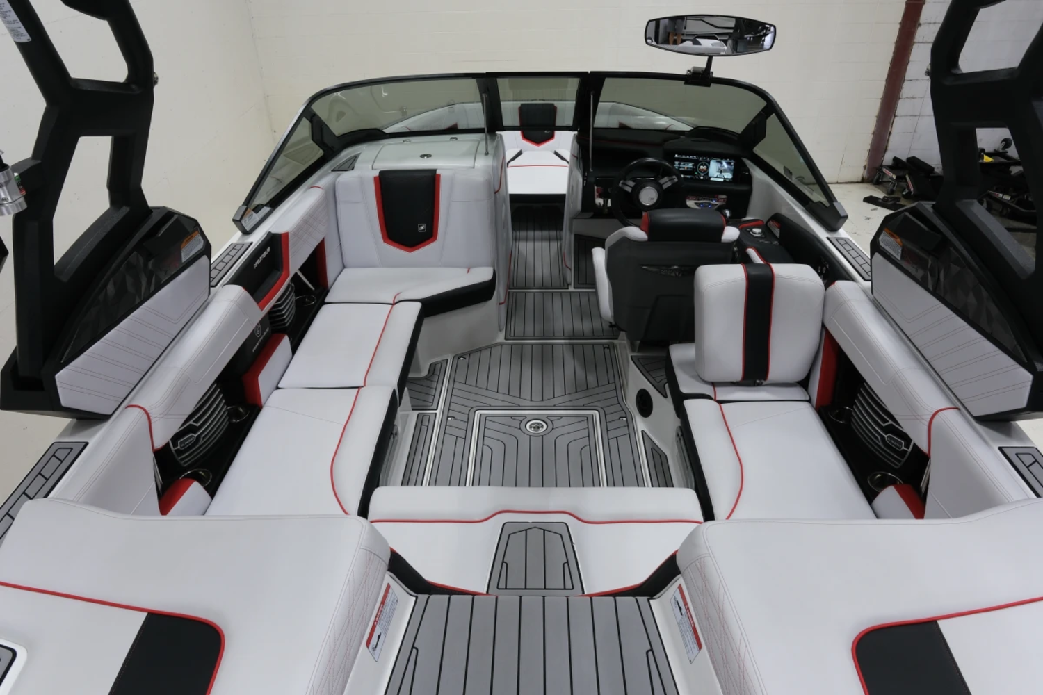 2019 Nautique G21