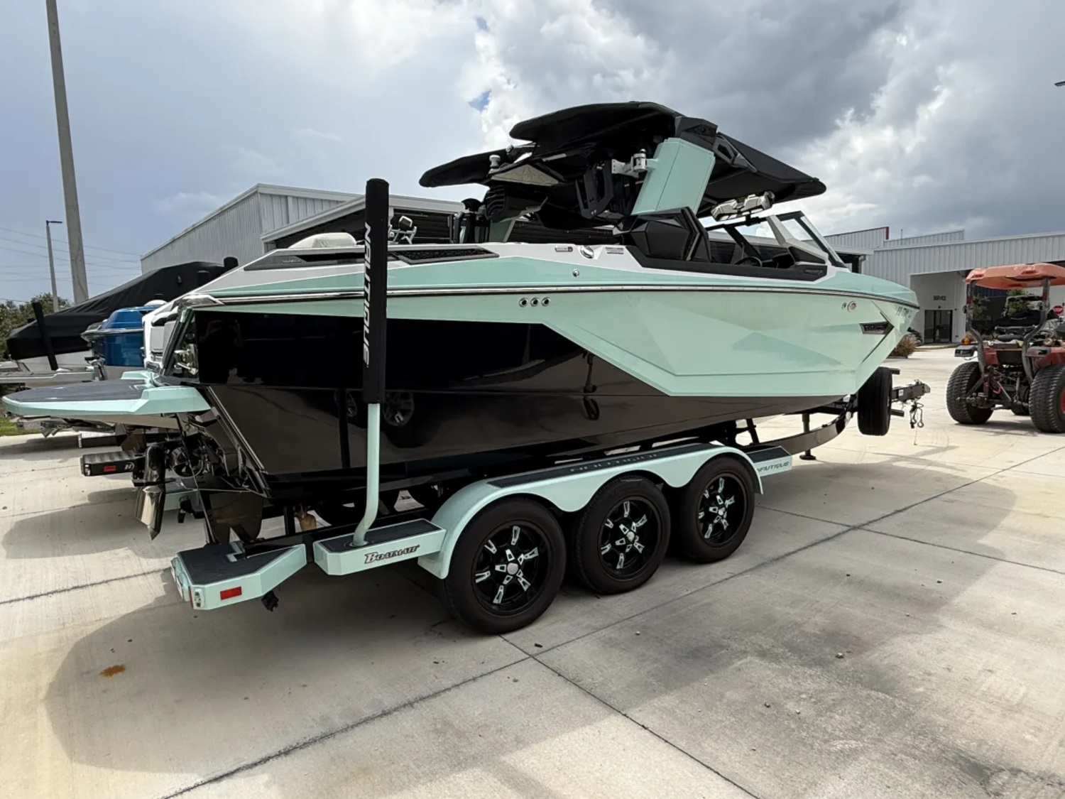 2023 Nautique P23