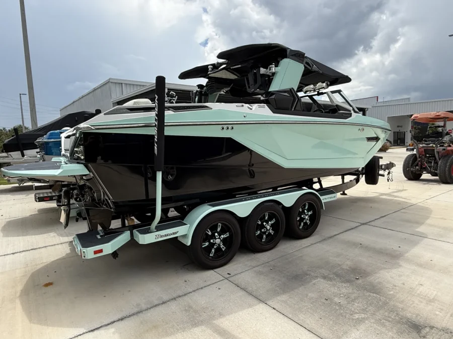 2023-nautique-g23-paragon-141485-image2.webp
