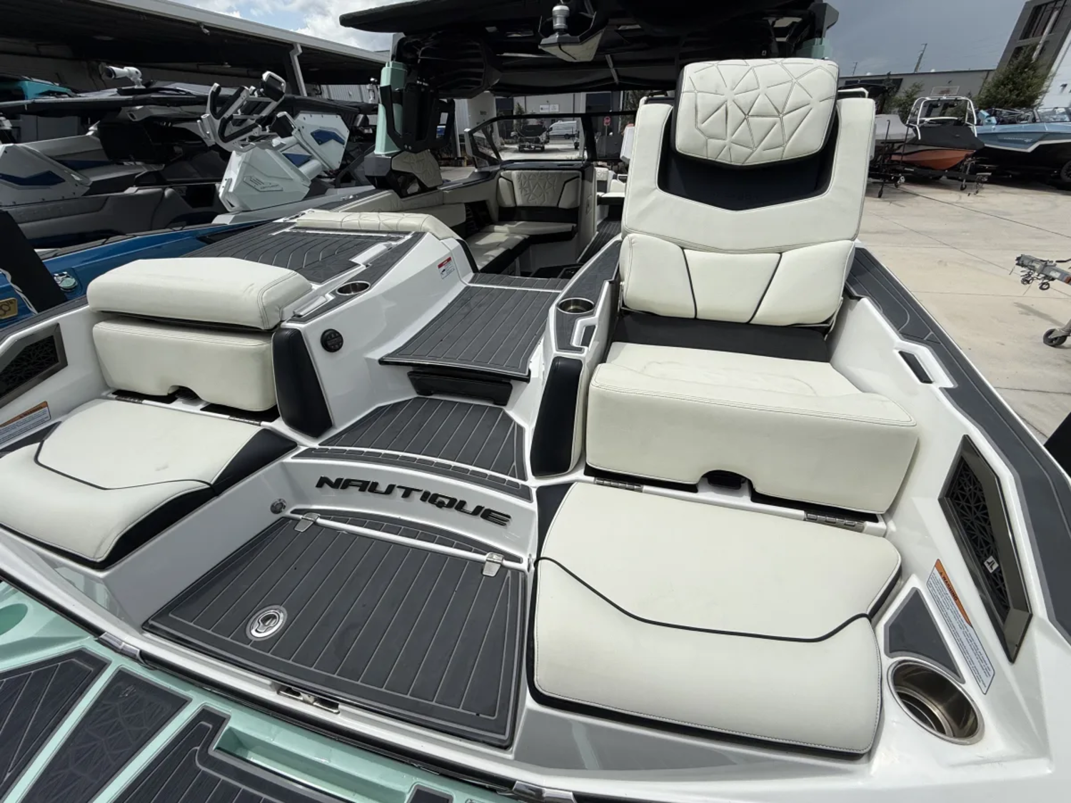 2023 Nautique P23