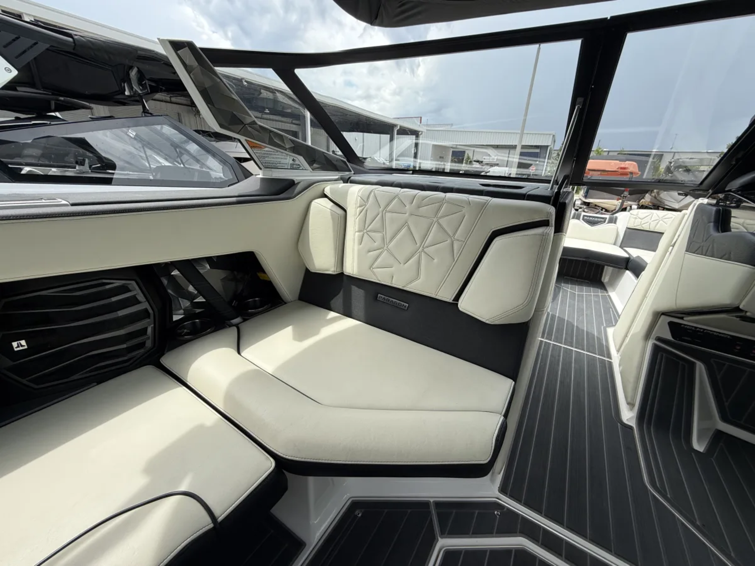 2023 Nautique P23