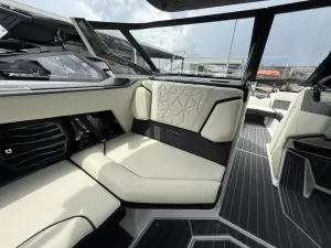 2023-nautique-g23-paragon-141485-image7.webp