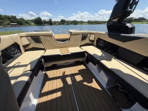 2023-nautique-s21-141510-image3.webp