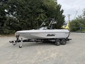 2021-malibu-wakesetter-vtx-141512-image0.webp