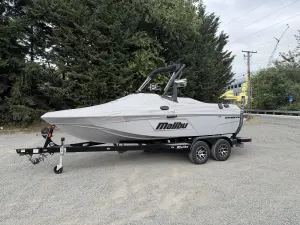 2021-malibu-wakesetter-vtx-141512-image11.webp