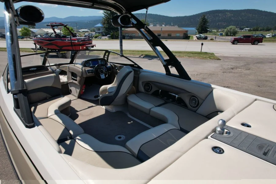 2013-malibu-wakesetter-23-lsv-141448-image6
